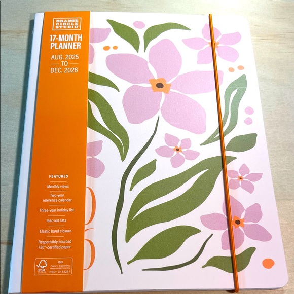 Pink Floral 17 month Planner Aug. 25- Dec 26 - Picture 1 of 5